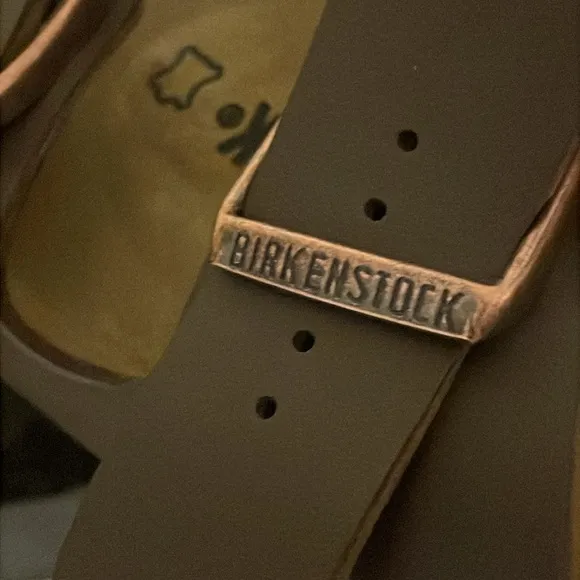 Birkenstock Women's Arizona Sandals. Dark Brown Birko-Flor. EU 39 W-8 M-6  NEW!