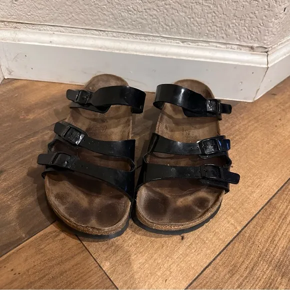 Birkenstocks Florida Triple Strap Black Patent Leather Sandals 39