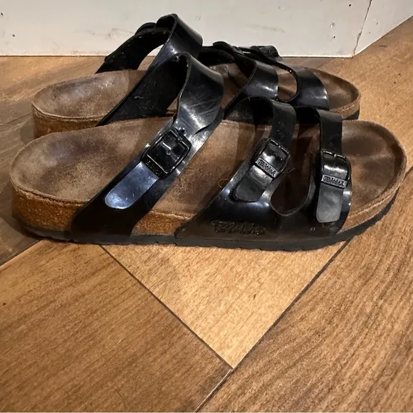 Birkenstocks Florida Triple Strap Black Patent Leather Sandals 39