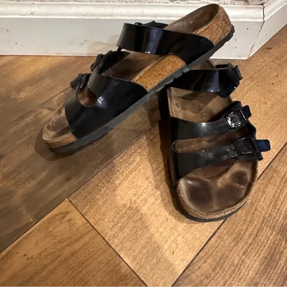Birkenstocks Florida Triple Strap Black Patent Leather Sandals 39