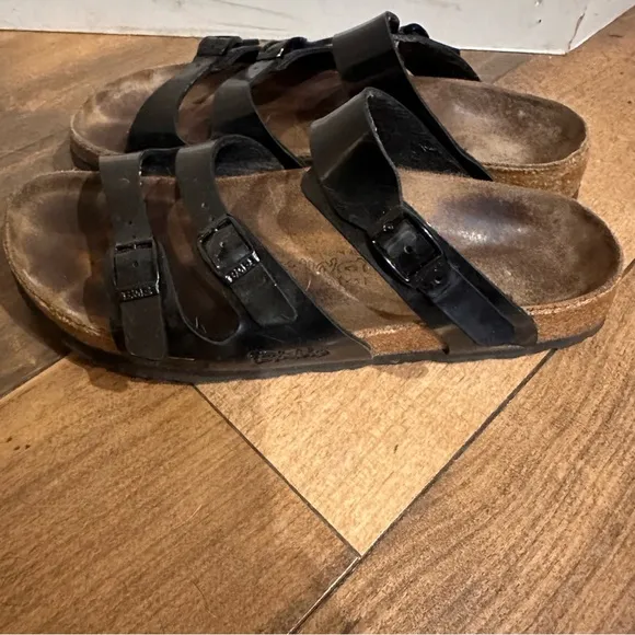 Birkenstocks Florida Triple Strap Black Patent Leather Sandals 39