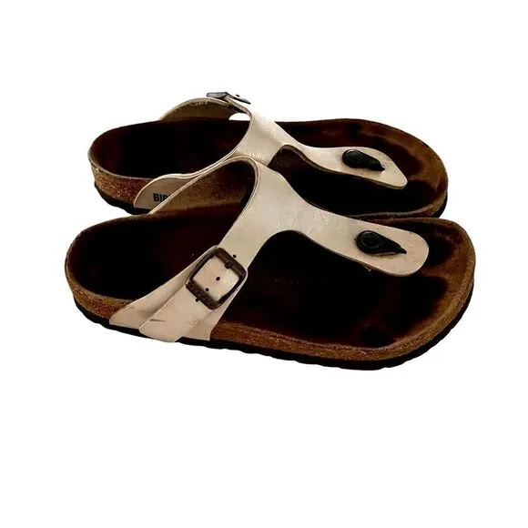 Birkenstock Women’s Glzeh Sandals.