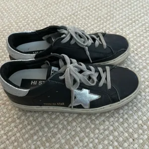 Black and silver golden goose sneakers (38)
