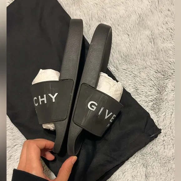 Black Givenchy Logo Pool Slides