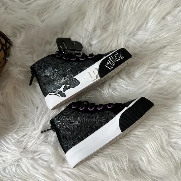 Black panther sneakers
