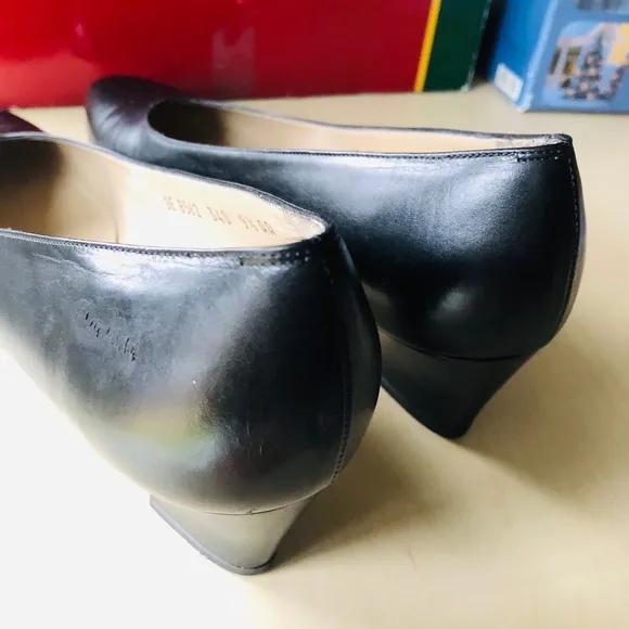 BLACK SALVATORE FERRAGAMO SHOES