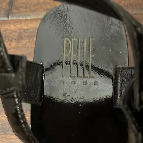 Black sandals - NWOT