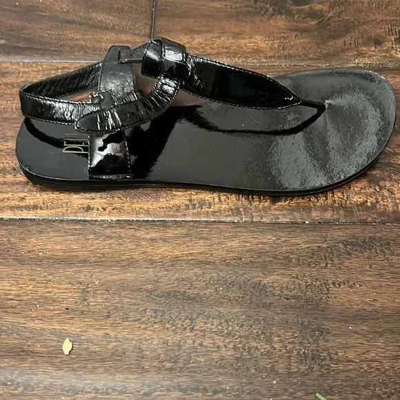 Black sandals - NWOT