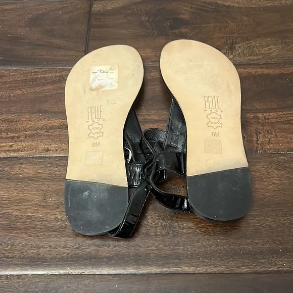 Black sandals - NWOT