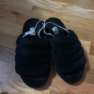 Black Sherpa ugg sandals