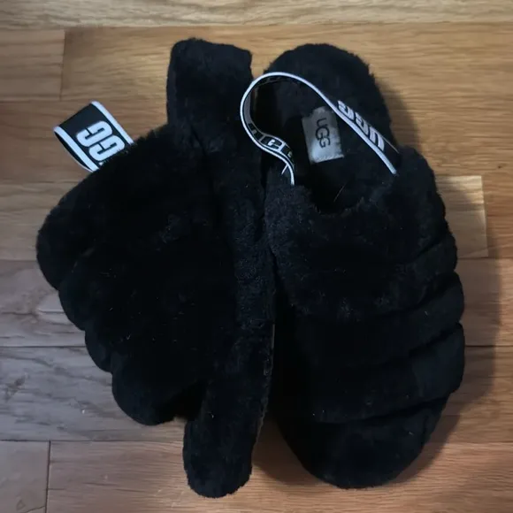 Black Sherpa ugg sandals