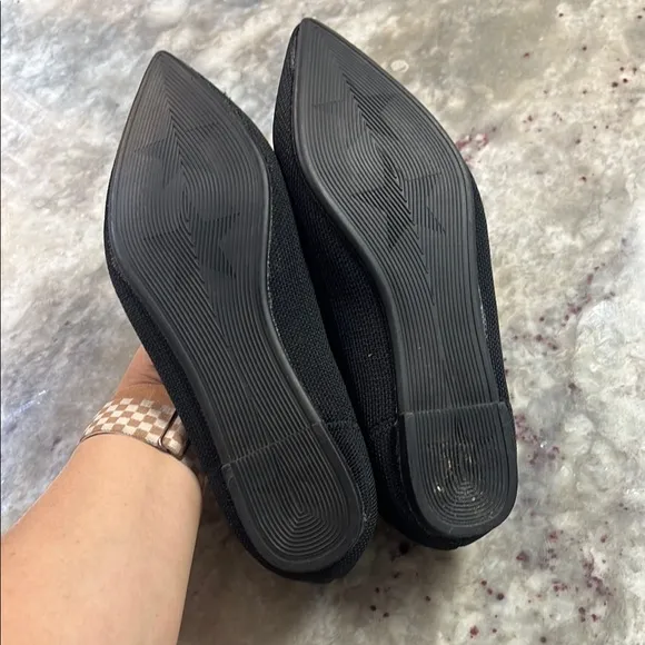 Black Women's Flats