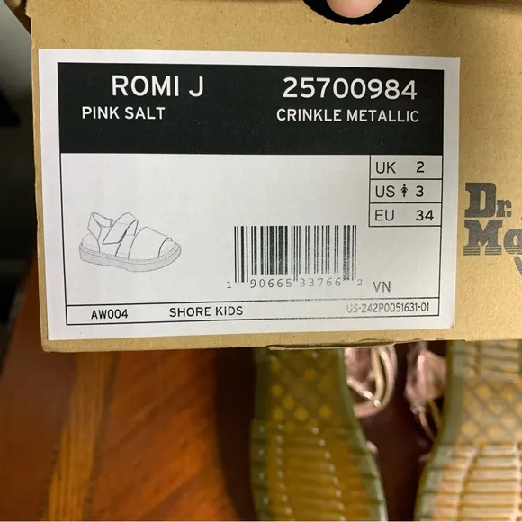 BNIB Dr. Martens Romi Girl’s Sandals