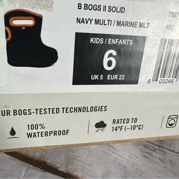 Bogs black boots nwt 6
