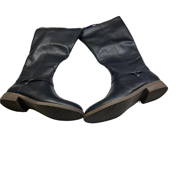 Boots - FRYE AND CO Gibson Black boots NWT