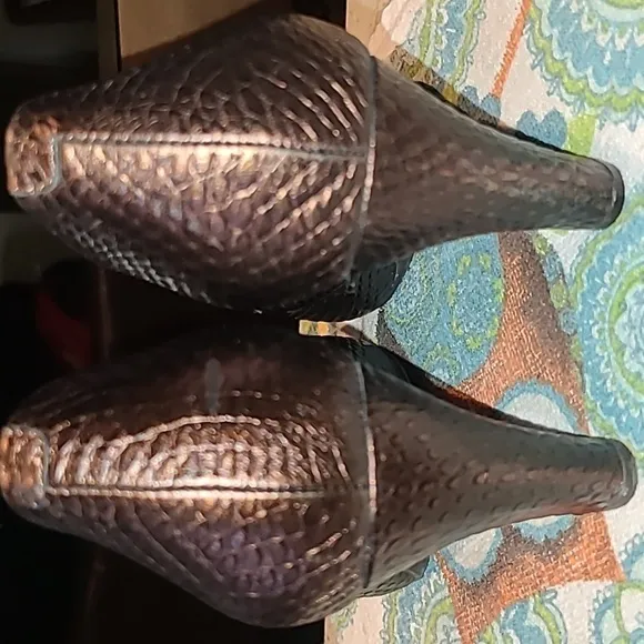 Born Sabrina Snakeskin embossed Leather 3&quot;heels sz. 8M.