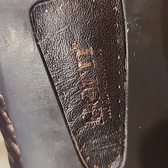 Born Sabrina Snakeskin embossed Leather 3&quot;heels sz. 8M.