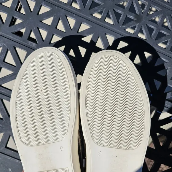 Boutique By Corkys PINE TOP Genuine Leather Upper Slip On Shoe Sz 9