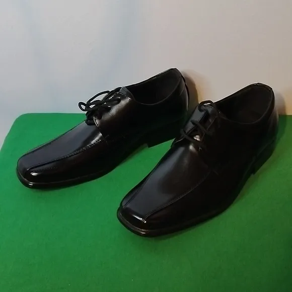 Boys Black Dress Shoes