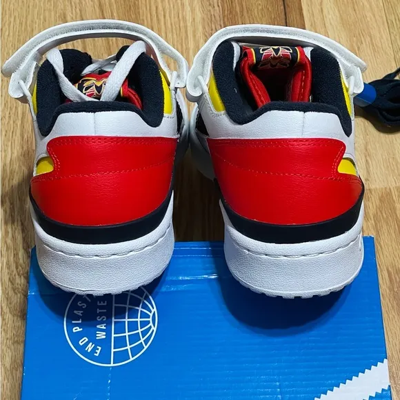 Brand new Adidas Forum Low Sneakers size 6J | 6 Youth #bin21