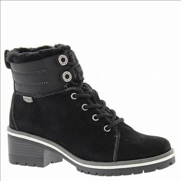 Brand new Ak sport boots