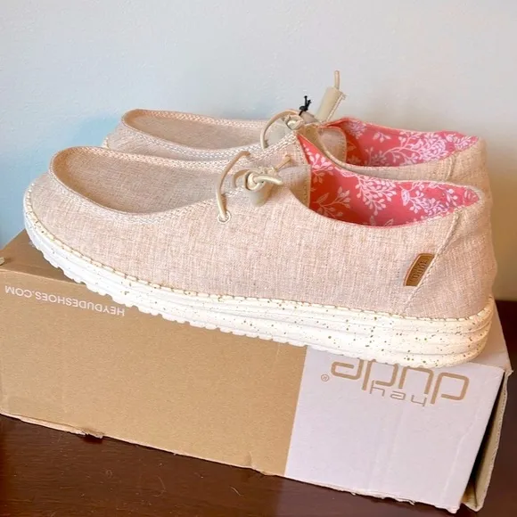 Brand New Hey Dude Wendy Chambray Shoes White Nut Slip On Lightweight Loafers