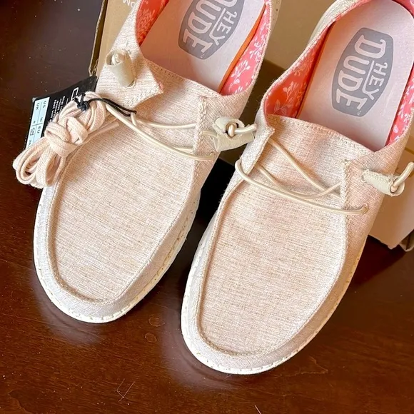 Brand New Hey Dude Wendy Chambray Shoes White Nut Slip On Lightweight Loafers