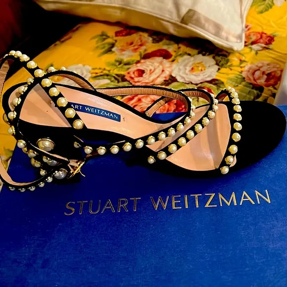 Brand New- never worn Black Suede Peridot heel sandals.