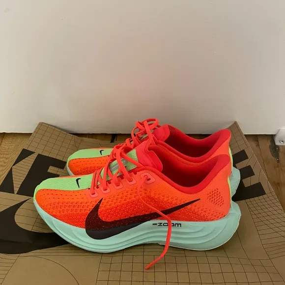 BRAND NEW - Nike Pegasus Plus - Orange and Green Athletic Shoes for Performance