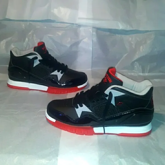 British Knights Sneakers BK, Brand NEW, Men size 9 = Women 10.5