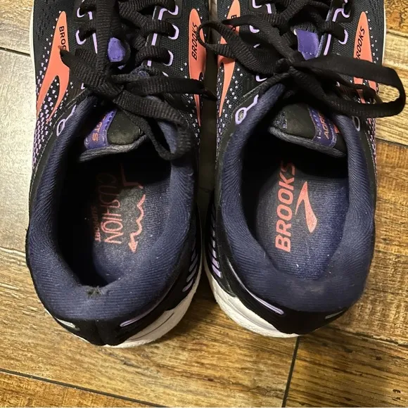 Brooks Adrenaline GTS 22 Women's 7.5 Running Shoes Navy Purple Coral
