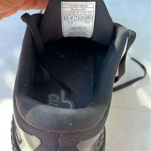 Brooks Adrenaline GTS 23 Triple Black Running Shoes Mens Size: 9.5