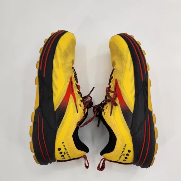 Brooks Cascadia 16 Shoes Men's Size 12 Trail Running Yellow
