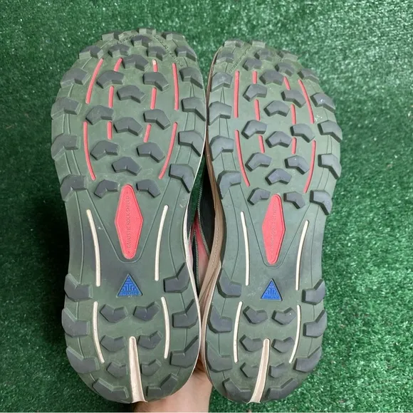Brooks Cascadia 16 Womens Green Athletic Running Shoes Size 10.5