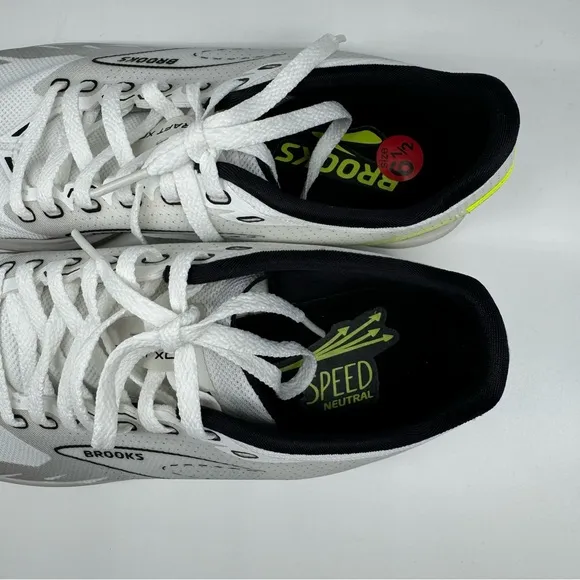 Brooks Draft XC Low White Spike Less‎ Running Shoes Unisex Size 6.5