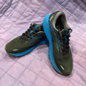 Brooks Ghost 14 Men’s 10.5 Medium D Width Blue Black Preowned Shoes