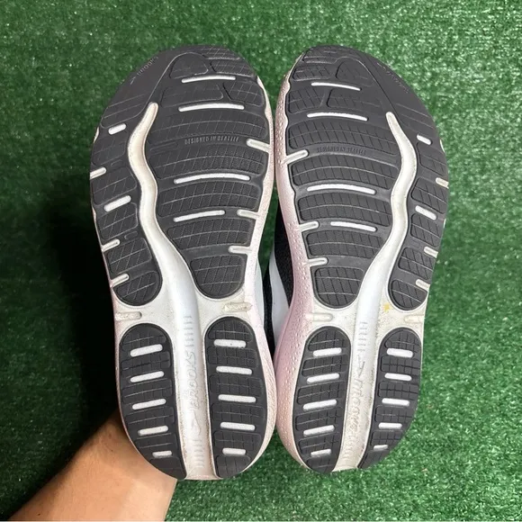 Brooks Ghost Max 2 Women 9.5 Running Shoes Black Sport Sneakers 1204201B077