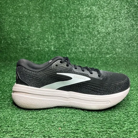Brooks Ghost Max 2 Women 9.5 Running Shoes Black Sport Sneakers 1204201B077