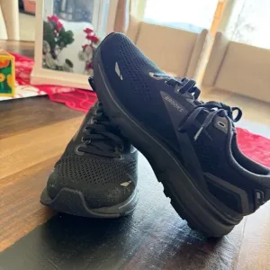 BROOKS GHOST 15 SNEAKERS