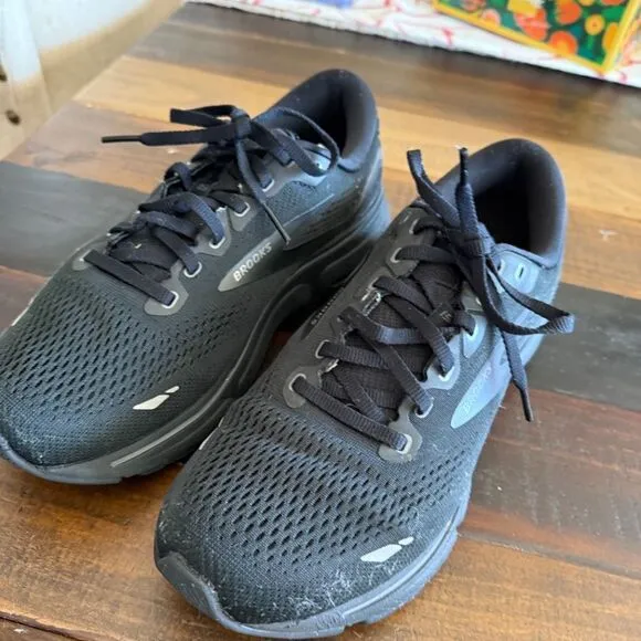 BROOKS GHOST 15 SNEAKERS