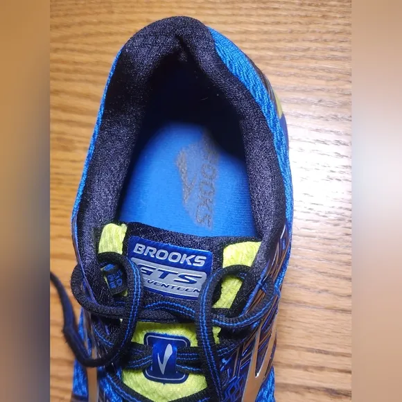 Brooks GTS 17 Seventeen Men's Size US 11.5 Medium D Athletic Running Shoes