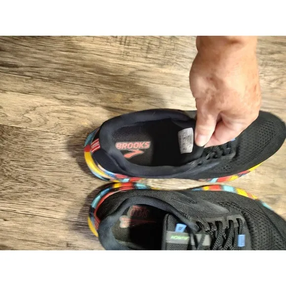 BROOKS Launch 8 Run Victory Black Red Blue Yellow Running Shoes Men's US Size 10