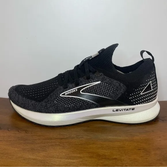 Brooks | Levitate 5 Running Shoes - Black ; Womens 10
