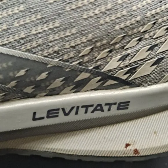 Brooks‎ Levitate 5 Running Shoes Size 9