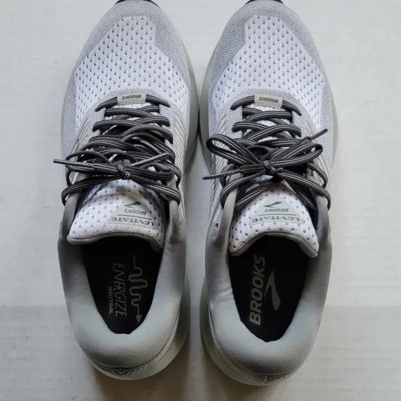 Brooks Levitate Gray Silver Running Shoes 1202581B131 Women's Size 10.5