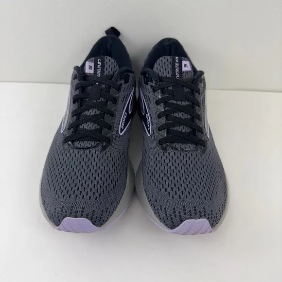 Brooks Levitate GTS 5 gray running shoes