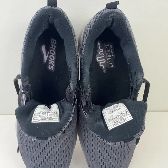Brooks Levitate GTS 5 gray running shoes
