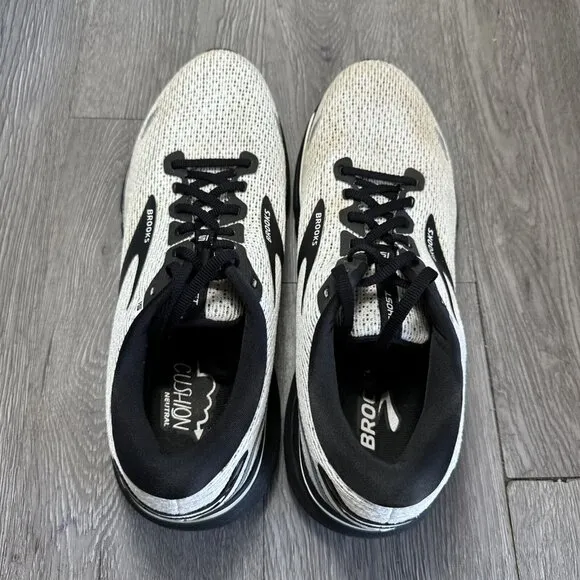 Brooks Mens Ghost 15 1103931D121 Gray Running Shoes Sneakers Size 11.5 D