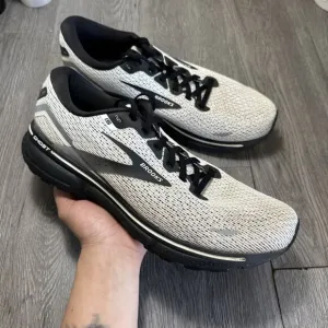 Brooks Mens Ghost 15 1103931D121 Gray Running Shoes Sneakers Size 11.5 D
