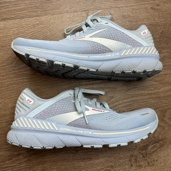 Brooks Women's Adrenaline GTS 22 Running Shoes -Blue